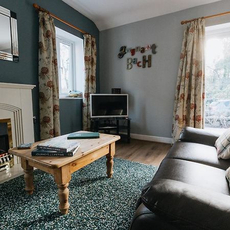 Gwynant Bach - Cosy 2 Bed Bungalow Cottage In Snowdonia National Park, Conwy, North Wales ภายนอก รูปภาพ