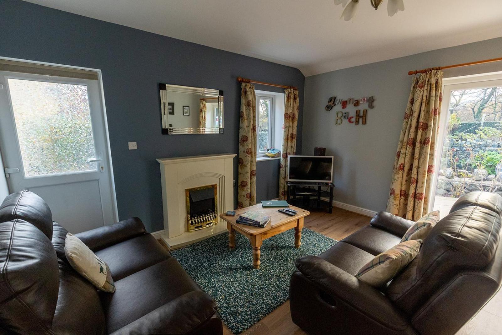Gwynant Bach - Cosy 2 Bed Bungalow Cottage In Snowdonia National Park, Conwy, North Wales ภายนอก รูปภาพ